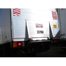 Гидроборт Zepro серии ZN 75 грузоподъемностью 750 кг для грузовиков с полной массой до 5 т и шириной рамы в пределах 660-1020 мм.